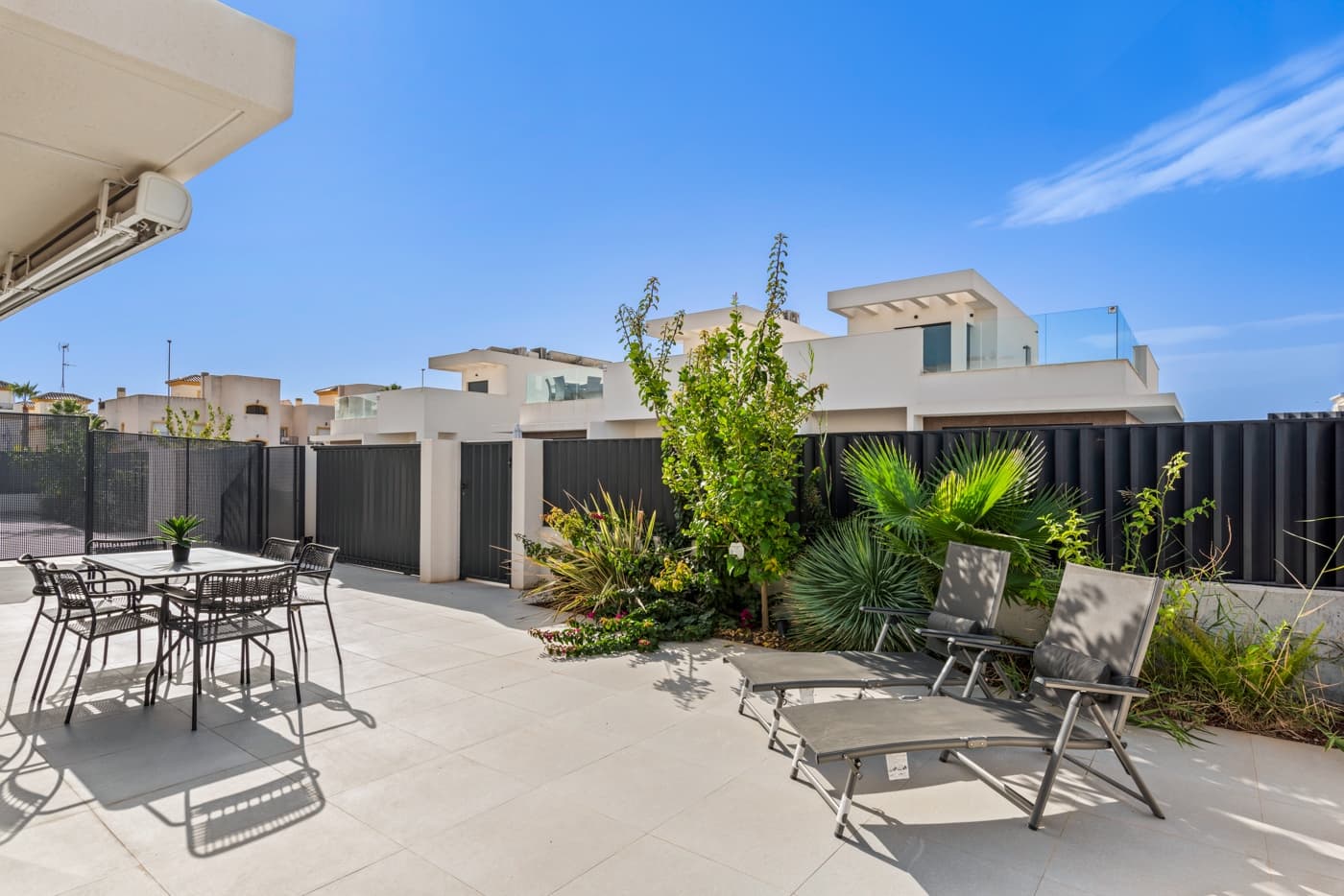 Mieszkanie na sprzedaż – La Marina